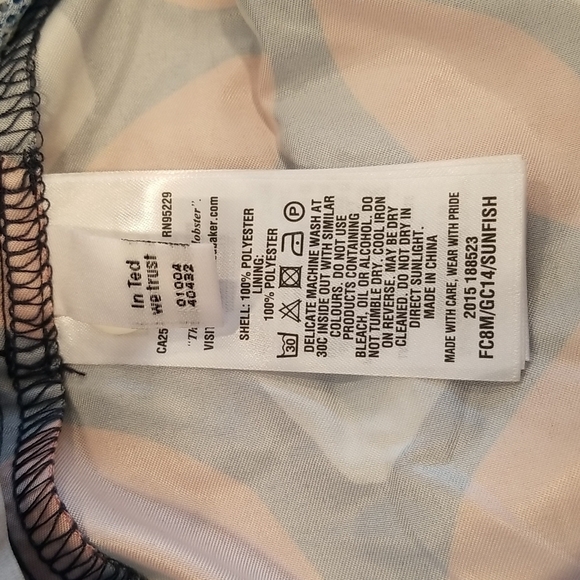 💕TED BAKER💕 Large Geo Print Swim Shorts L NWT - Picture 10 of 10